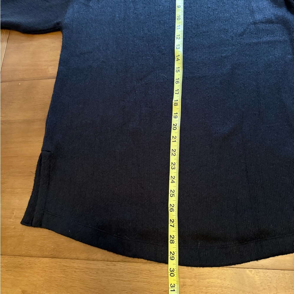 LOFT NWT Shoulder Button Tunic Top Black sweater size small - Picture 6 of 8